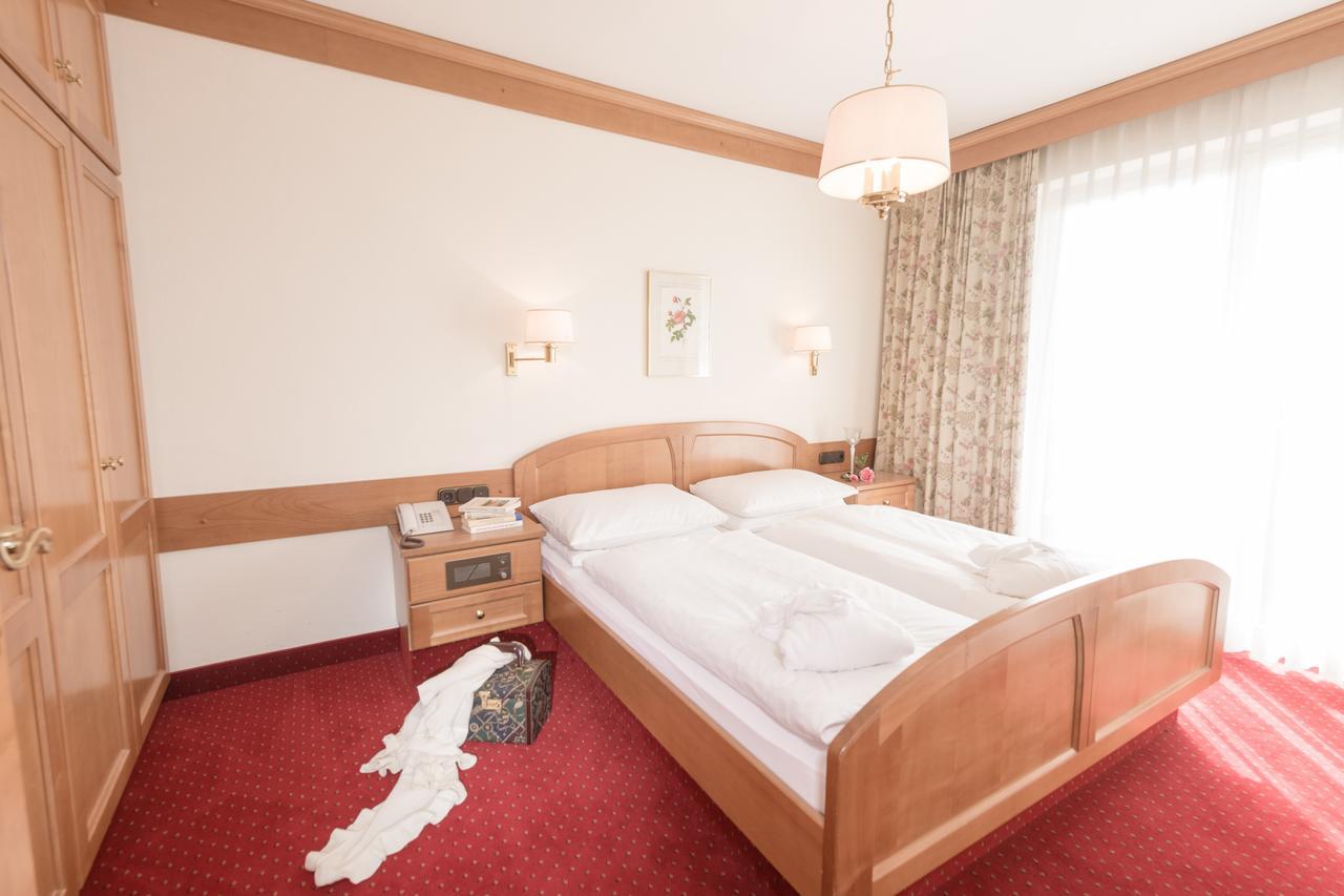 Hotel Tauernblick - Thermenhotels Gastein Бад Хофгащайн Екстериор снимка